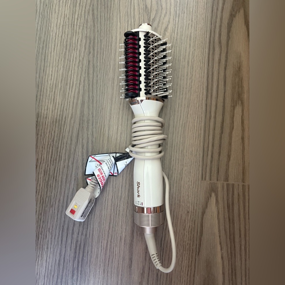 Shark SmoothStyle Heated Comb Straightener and Smoother